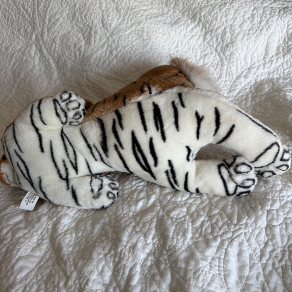 Toy Works LLC Realistic Bengal Tiger Plush Stuffed Animal 27" Large Laying Tiger - Picture 5 of 10